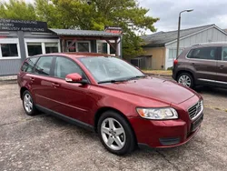 Rot Gebraucht 2009 Volvo V50 Kinetic Kombi | 4.990 € (Etwas zu teuer)