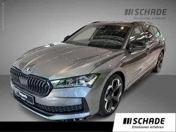 Grau Gebraucht 2025 Skoda Superb SportLine Kombi | 57.950 €