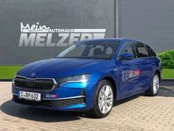 Blau (raceblau) Gebraucht 2024 Skoda Octavia Selection Kombi | 31.180 € (Etwas zu teuer)