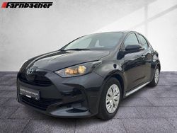 Black mica / ink Gebraucht 2022 Toyota Yaris Hybrid Business Edition Limousine | 18.390 € (Fairer Preis)