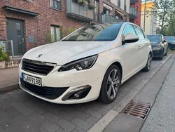 Weiß Gebraucht 2015 Peugeot 308 Limousine | 9.700 € (Guter Preis)