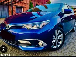 Blau Gebraucht 2018 Toyota Auris Hybrid Kombi | 18.999 € (Teuer)
