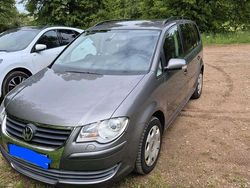 Grau Gebraucht 2007 VW Touran Van / Kleinbus | 4.850 € (Teuer)
