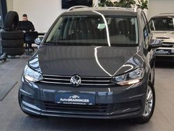 Grau Gebraucht 2021 VW Touran Comfortline Van / Kleinbus | 24.550 € (Guter Preis)