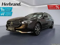 Metalliclack obsidianschwarz Gebraucht 2020 Mercedes E300 Avantgarde Kombi | 28.880 € (Fairer Preis)