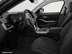 Schwarz Gebraucht 2024 BMW 330e Kombi | 46.161 € (Teuer)