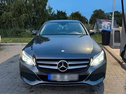 Grau Gebraucht 2017 Mercedes C200 AMG Limousine | 18.250 €