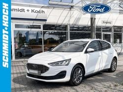 Weiß Gebraucht 2023 Ford Focus Titanium Limousine | 17.880 € (Superpreis)