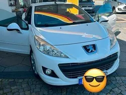 Weiß Gebraucht 2011 Peugeot 207 CC Cabrio | 4.490 € (Teuer)