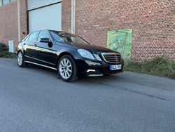 Schwarz Gebraucht 2009 Mercedes E250 Avantgarde Limousine | 11.300 € (Teuer)