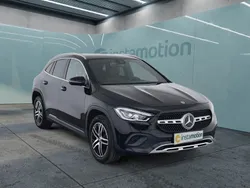 Schwarz Gebraucht 2021 Mercedes GLA250 Progressive SUV | 33.440 € (Fairer Preis)