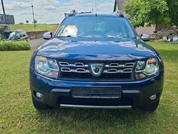 Blau Gebraucht 2015 Dacia Duster Lauréate SUV | 7.300 € (Guter Preis)