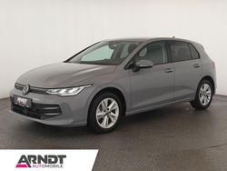 Mondsteingrau Gebraucht 2025 VW Golf VIII Life Limousine | 28.364 € (Fairer Preis)
