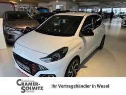 Weiß (atlas white) Neu 2025 Hyundai i10 N Line Kleinwagen | 18.990 € (Fairer Preis)