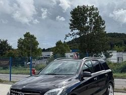Schwarz Gebraucht 2013 Mercedes ML350 Edition 1 SUV | 26.900 € (Teuer)