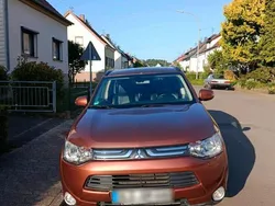 Braun Gebraucht 2012 Mitsubishi Outlander Instyle SUV | 8.500 € (Fairer Preis)