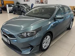 Grau Neu 2025 Kia Ceed Vision Limousine | 26.350 € (Fairer Preis)