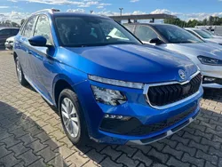 Blau Gebraucht 2024 Skoda Kamiq Selection SUV | 25.990 € (Fairer Preis)