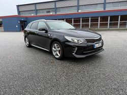 Schwarz Gebraucht 2016 Kia Optima GT-Line Kombi | 9.999 € (Fairer Preis)