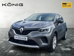 Grau Gebraucht 2023 Renault Captur Equilibre SUV | 20.499 € (Fairer Preis)