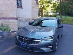 Licht grau metallic (metallic) Gebraucht 2020 Opel Insignia Elegance Kombi | 19.990 € (Guter Preis)