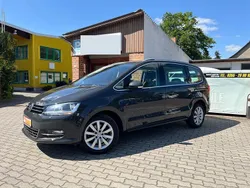 Grau Gebraucht 2018 VW Sharan Highline Van / Kleinbus | 20.999 € (Guter Preis)
