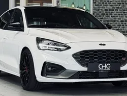 Frostweiß Gebraucht 2020 Ford Focus ST Limousine | 22.990 € (Fairer Preis)
