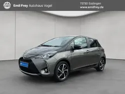Manganbronze Gebraucht 2020 Toyota Yaris Hybrid Club | 16.480 € (Fairer Preis)
