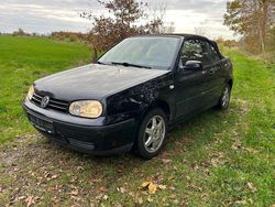 Schwarz Gebraucht 2000 VW Golf Cabriolet Classicline Cabrio | 1.000 € (Guter Preis)