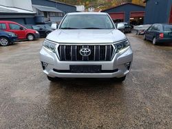 Silber Gebraucht 2018 Toyota Land Cruiser Basis SUV | 38.300 € (Superpreis)