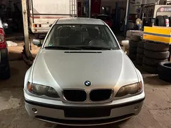 Silber Gebraucht 2003 BMW 318 Limousine | 2.000 € (Fairer Preis)