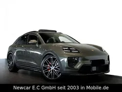 Grün Neu 2025 Porsche Macan 4 Electric SUV | 110.660 € (Fairer Preis)