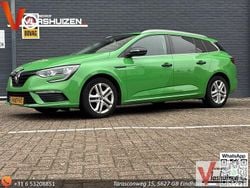 Grün Gebraucht 2020 Renault Mégane IV Zen Kombi | 6.600 € (Fairer Preis)