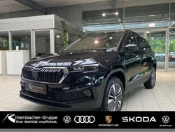 Schwarzmagic perleffekt Gebraucht 2024 Skoda Karoq Drive SUV | 36.690 € (Fairer Preis)