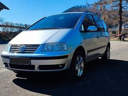 Grau Gebraucht 2006 VW Sharan Van / Kleinbus | 5.700 € (Teuer)