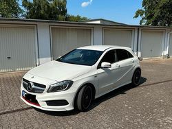 Weiß Gebraucht 2014 Mercedes A250 Kleinwagen | 12.900 € (Guter Preis)