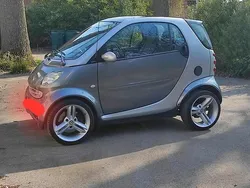 Grau Gebraucht 2002 Smart ForTwo Coupé Kleinwagen | 2.300 €