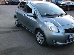 Grau Gebraucht 2008 Toyota Yaris Kleinwagen | 7.500 € (Teuer)