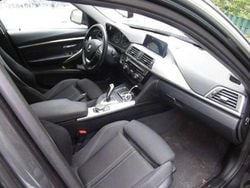 Grau Gebraucht 2019 BMW 320 Efficient Dynamics Kombi | 19.600 € (Guter Preis)