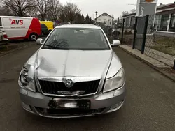 Brilliantsilber metallic Gebraucht 2011 Skoda Octavia Elegance Kombi | 1.999 €