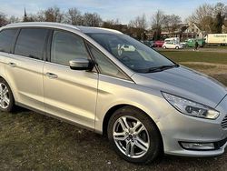 Silber Gebraucht 2015 Ford Galaxy Titanium Van / Kleinbus | 15.500 € (Etwas zu teuer)