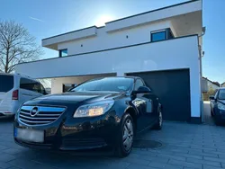 Schwarz Gebraucht 2010 Opel Insignia Limousine | 2.500 € (Fairer Preis)