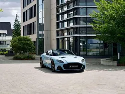 Frosted glass blue Gebraucht 2019 Aston Martin DBS Coupé | 237.500 € (Etwas zu teuer)