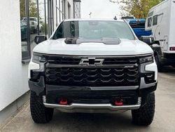 Summit white Neu 2024 Chevrolet Silverado SUV | 82.900 € (Fairer Preis)