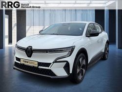 Weiß ( arktisweiß (weiß)) Gebraucht 2022 Renault Megane E-Tech Equilibre Limousine | 25.990 € (Fairer Preis)
