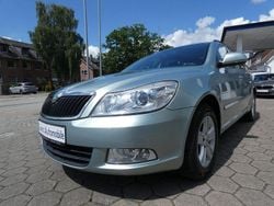 Arcticgrün Gebraucht 2012 Skoda Octavia Ambition Kombi | 6.990 € (Guter Preis)