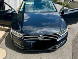 Schwarz Gebraucht 2017 VW Passat Comfortline Kombi | 10.000 € (Fairer Preis)