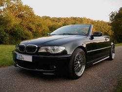 Schwarz Gebraucht 2004 BMW 320 Sport Line Cabrio | 7.200 € (Fairer Preis)