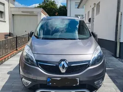 Grau Gebraucht 2013 Renault Scénic III Dynamique Van / Kleinbus | 8.499 € (Teuer)