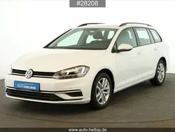 Weiß Gebraucht 2020 VW Golf VII Comfortline Kombi | 15.490 € (Superpreis)